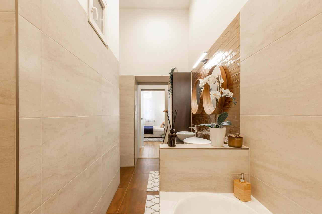 Stylish Luxury By Anna Apartmán *